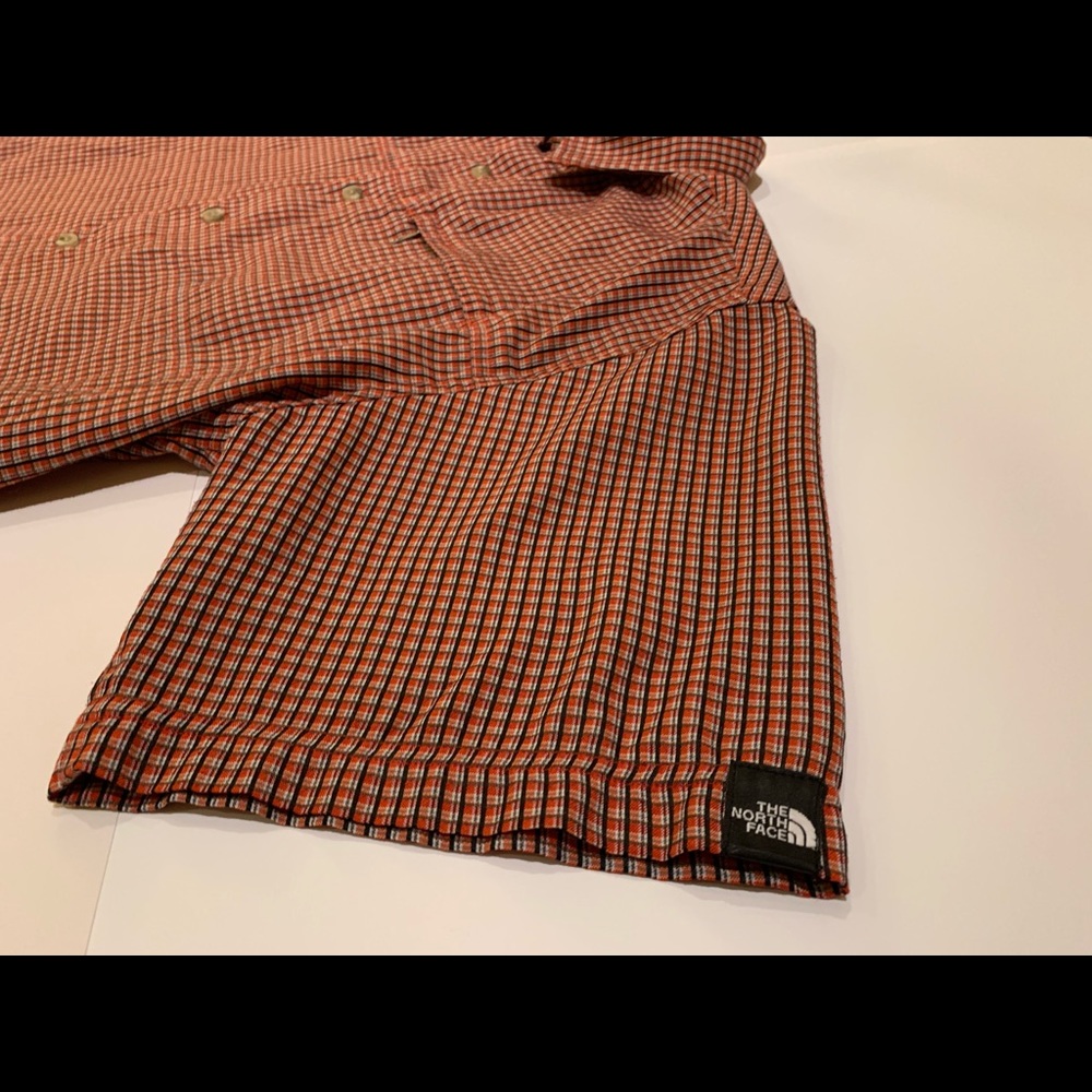 The North Face Men’s button down shirt L/G - Picture 3 of 9